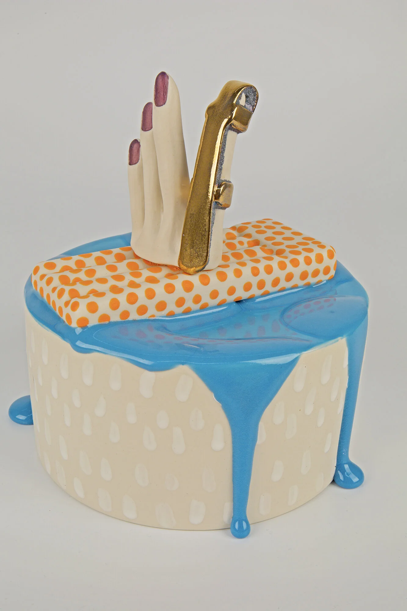 Quartz Inversion—pandemic ceramics by 64 international artists